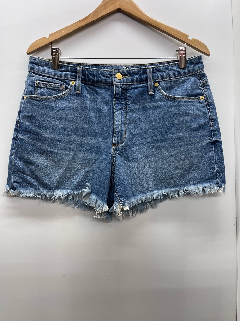 Universal Thread Light‎ Blue Frayed Hem Denim Shorts